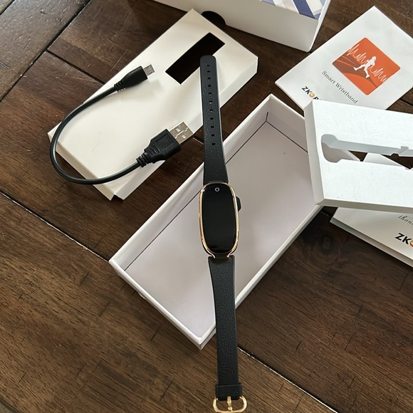 Smart fit but wrist band IFIT - Picture 3 of 3